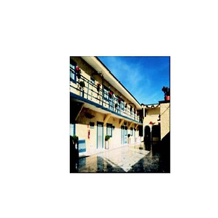 Hotel Sta Lucia Celaya  Bagian luar foto